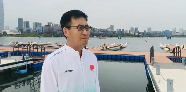 班底组建的, 上世运会舞, 舵手王守刚